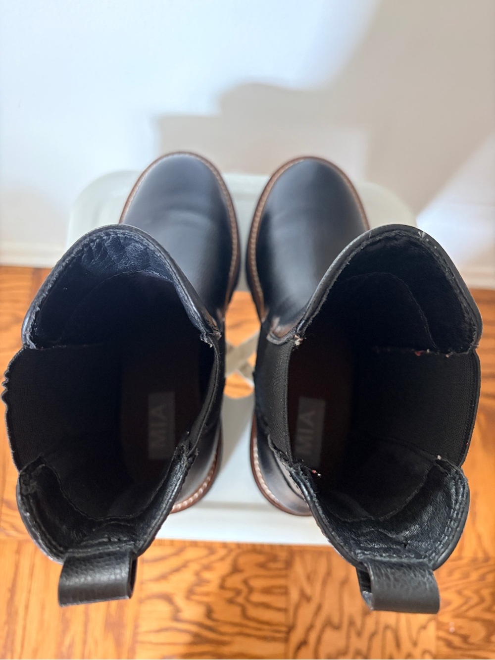 MIA Black Lug Sole Chelsea Boots - Picture 6 of 7